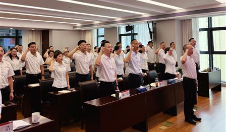 润锦城公司党总支组织开展迎“七一”主题党日活动